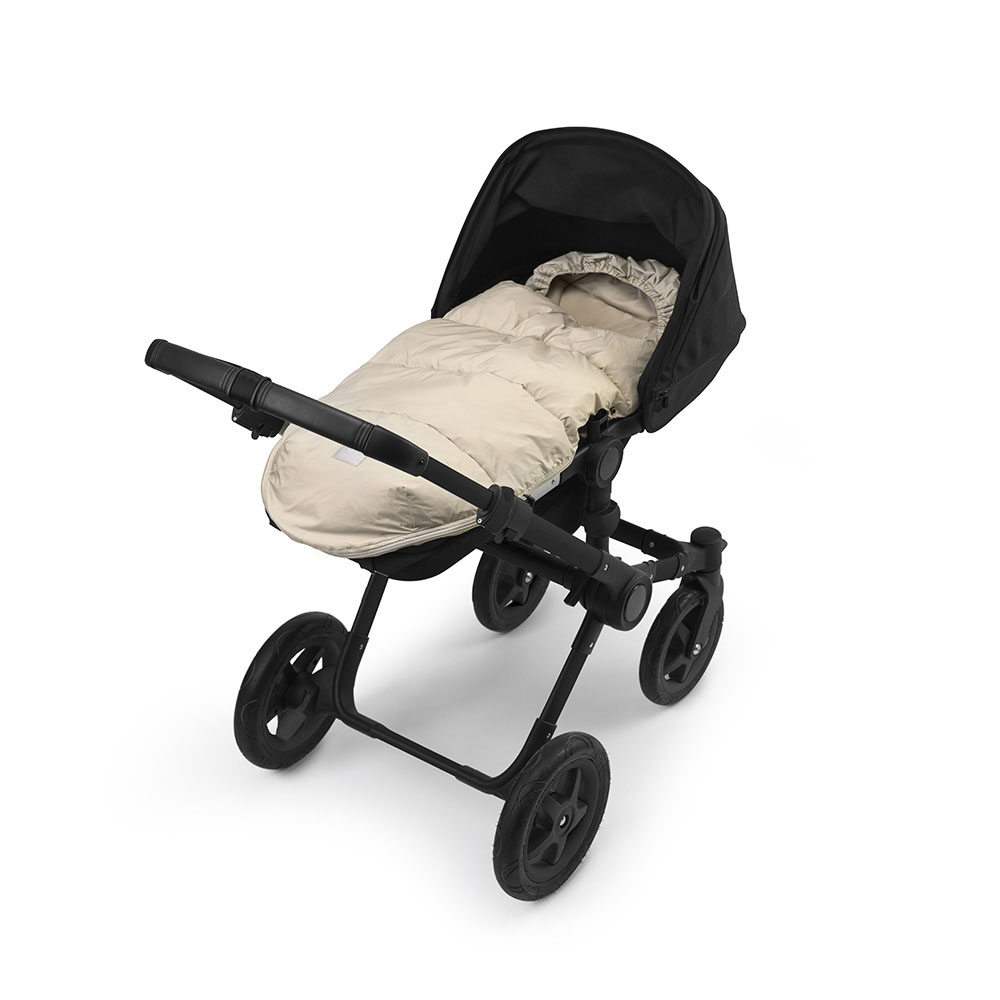 Large selection of down footmuffs that fits all strollers. Elodie
